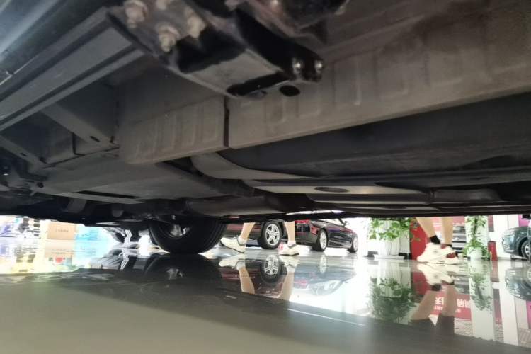 Used Cadillac XT6 2022 2.0T Six-Seater Four-Wheel Drive Luxury Version Left Side Sill