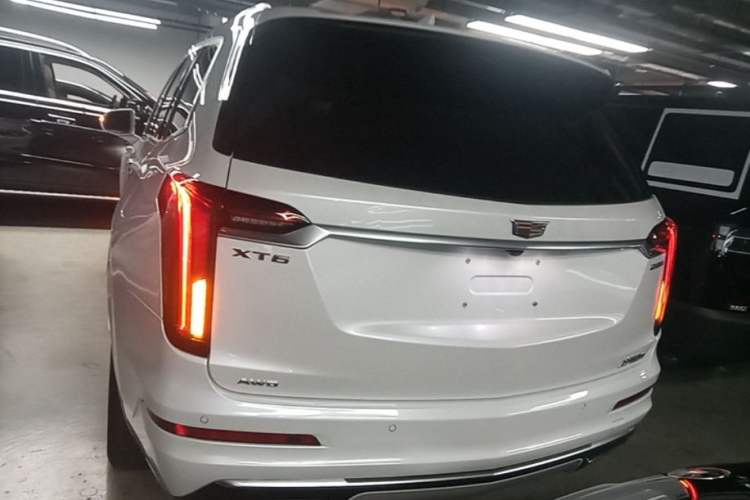 Used Cadillac XT6 2022 2.0T Six-Seater Four-Wheel Drive Luxury Version Rear