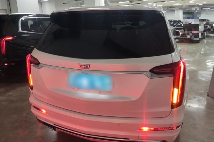 Used Cadillac XT6 2022 2.0T Six-Seater Two-Wheel-Drive Luxury Version Rear
