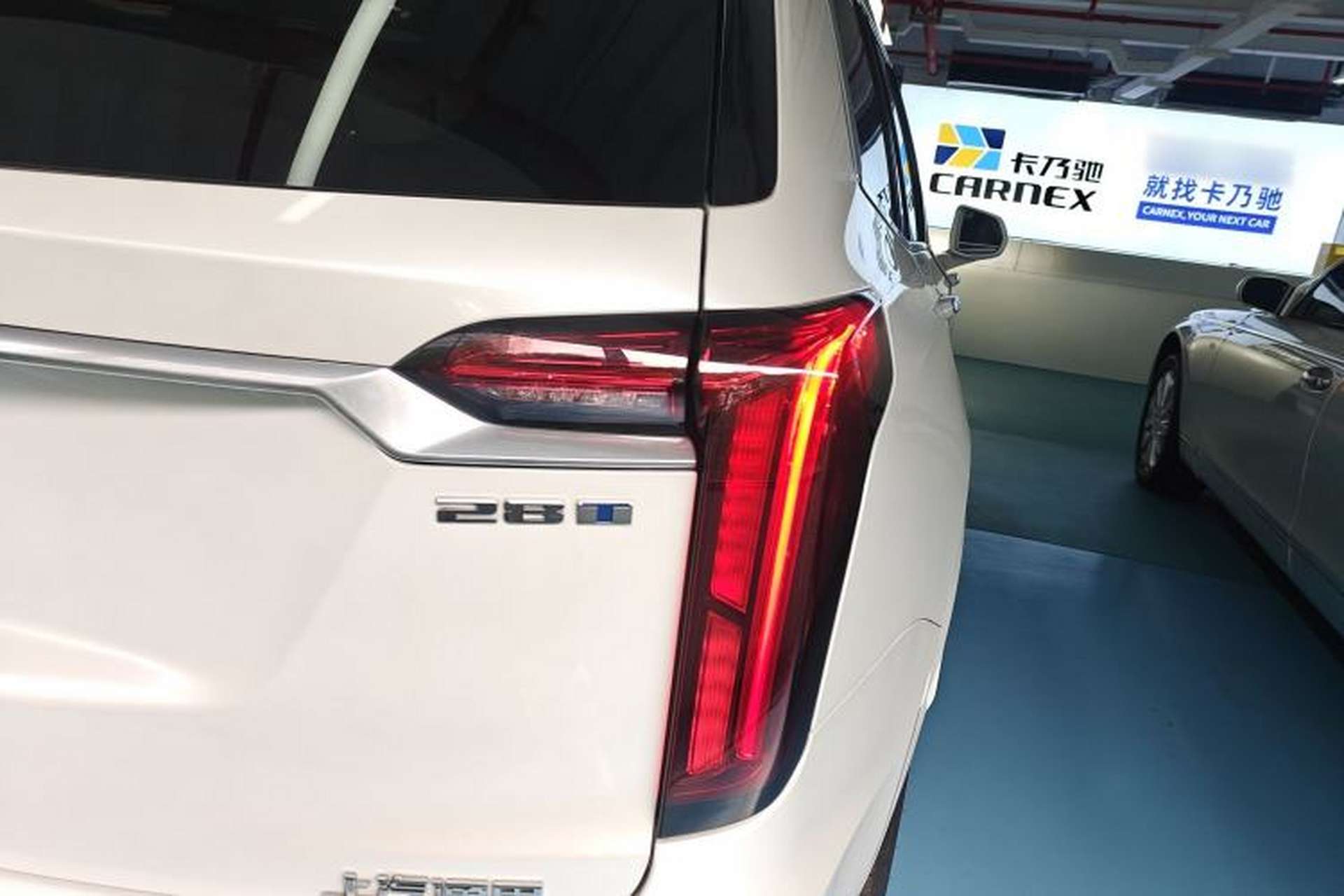 Used Cadillac XT6 2022 2.0T Six-Seater Four-Wheel Drive Luxury Version Right Rear Taillight