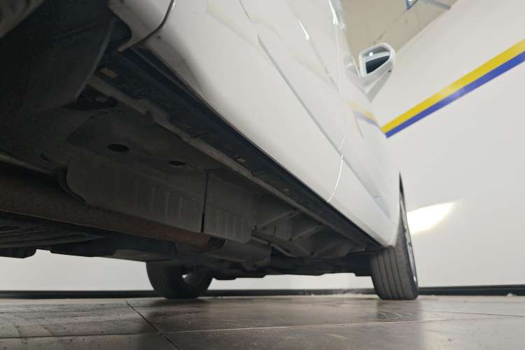 Used Cadillac XT6 2022 2.0T 7-Seater Two-Wheel Drive Luxury Version Right Side Sill