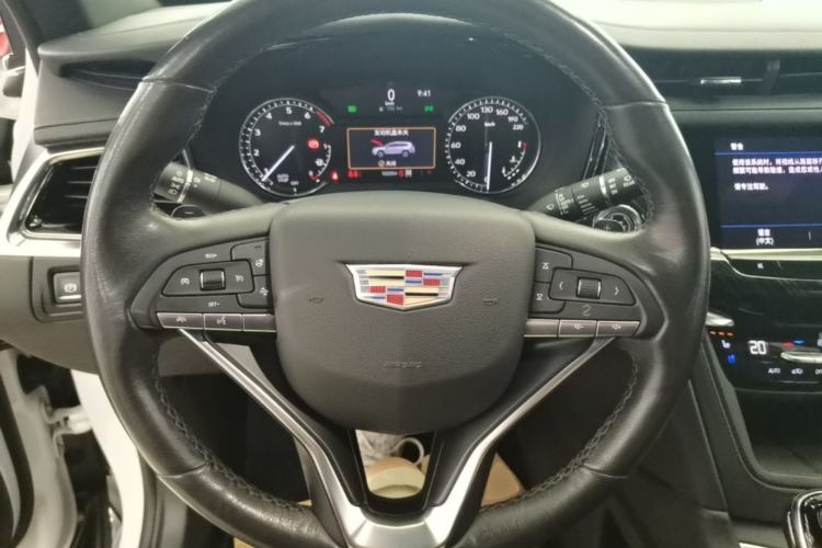 Used Cadillac XT6 2022 2.0T Six-Seater Four-Wheel Drive Luxury Version Steering Wheel
