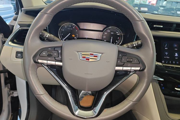Used Cadillac XT6 2022 2.0T Six-Seater Four-Wheel Drive Luxury Version Steering Wheel