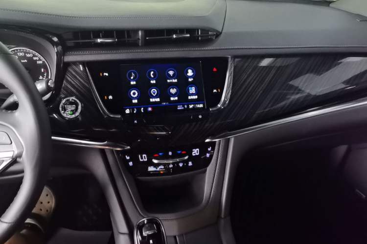 Used Cadillac XT6 2022 2.0T Six-Seater Four-Wheel Drive Luxury Version Audio And AC Panel