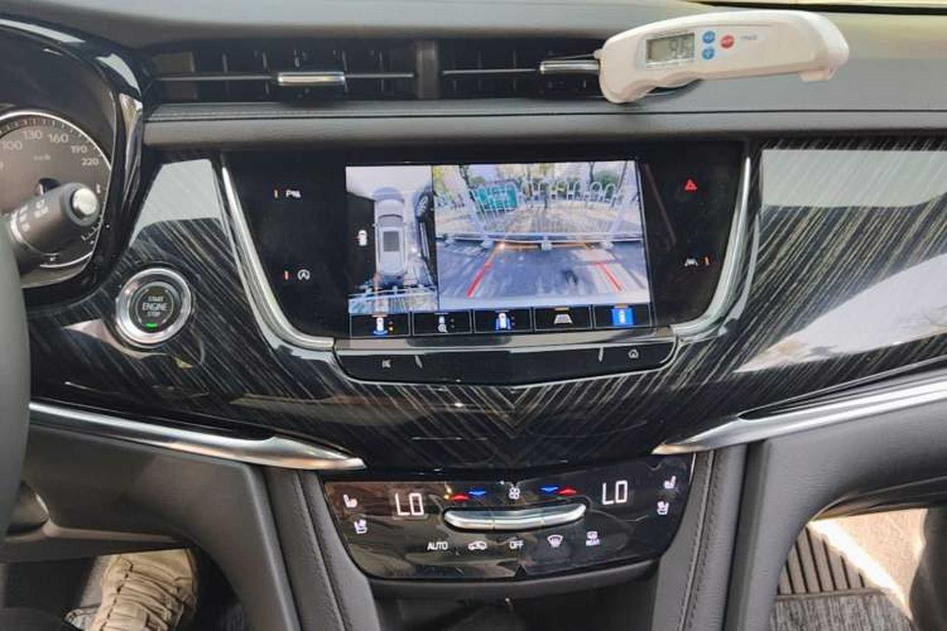 Used Cadillac XT6 2022 2.0T Six-Seater Four-Wheel Drive Luxury Version Audio And AC Panel