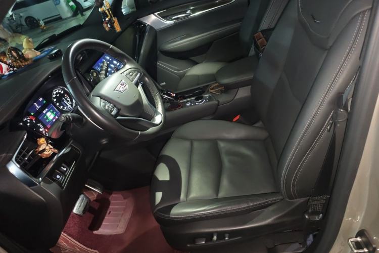 Used Cadillac XT6 2022 2.0T Six-Seater Four-Wheel-Drive Prestige Version Left Front Seat