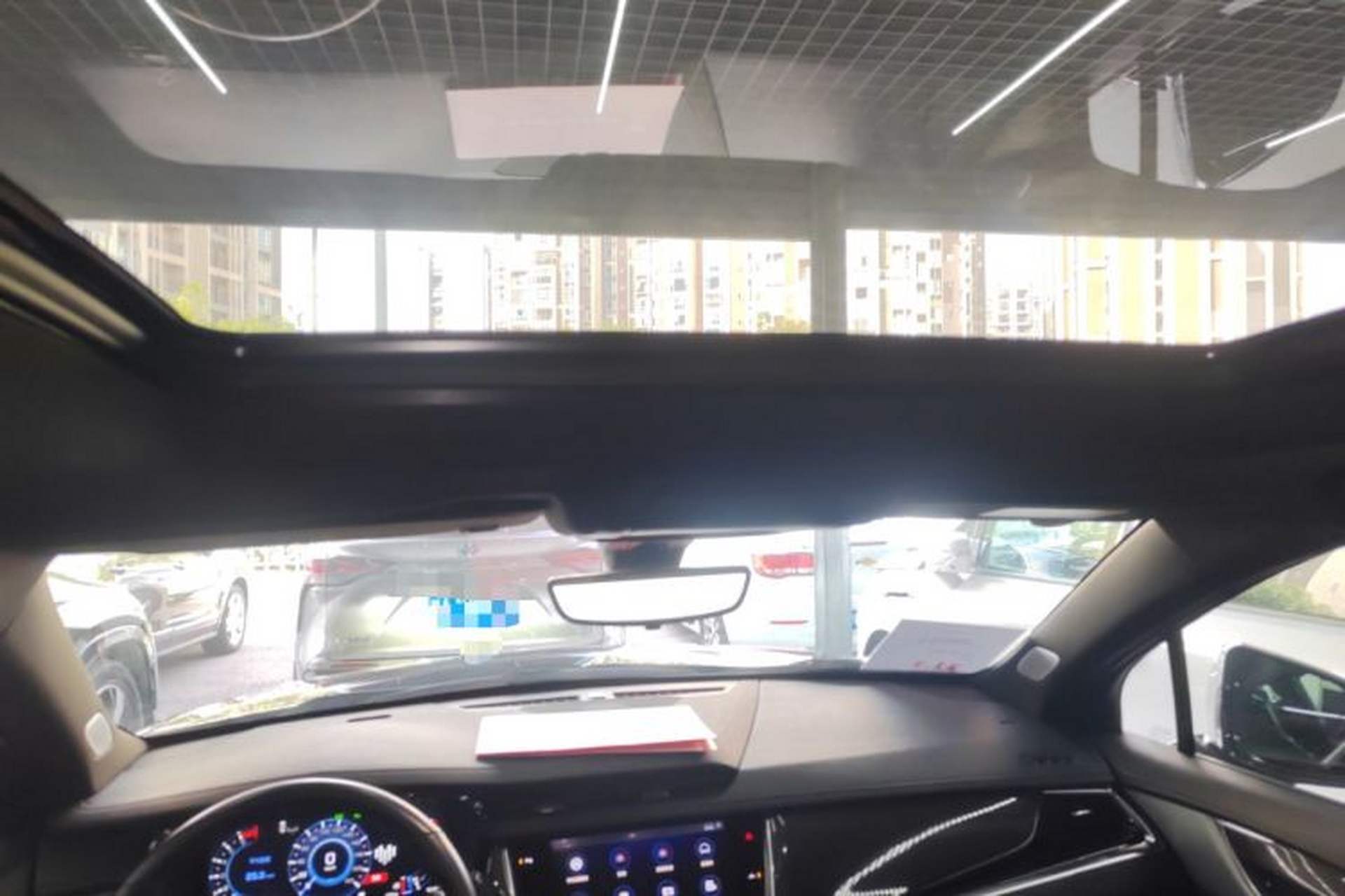 Used Cadillac XT6 2023 2.0T Six-Seater Four-Wheel-Drive Platinum Edition Black Diamond Version Headliner