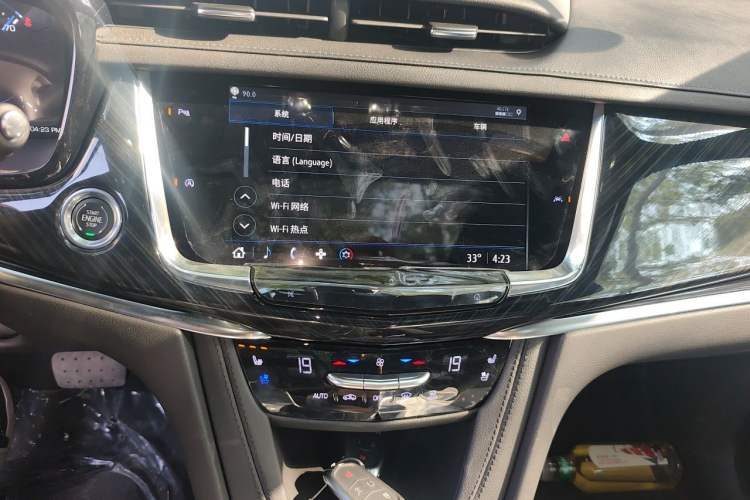 Used Cadillac XT6 2025 2.0T Six-Seater Four-Wheel-Drive Luxury Executive Classic Edition Audio And AC Panel