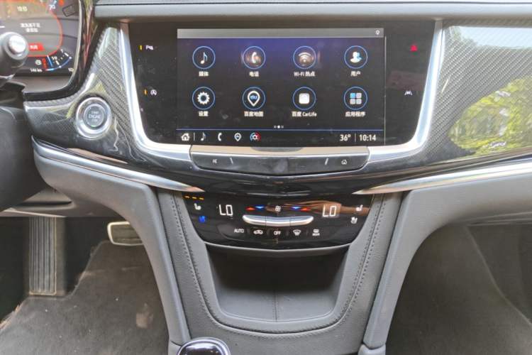 Used Cadillac XT6 2025 2.0T Six-Seater All-Wheel-Drive Prestige Executive Black Label Version Audio And AC Panel