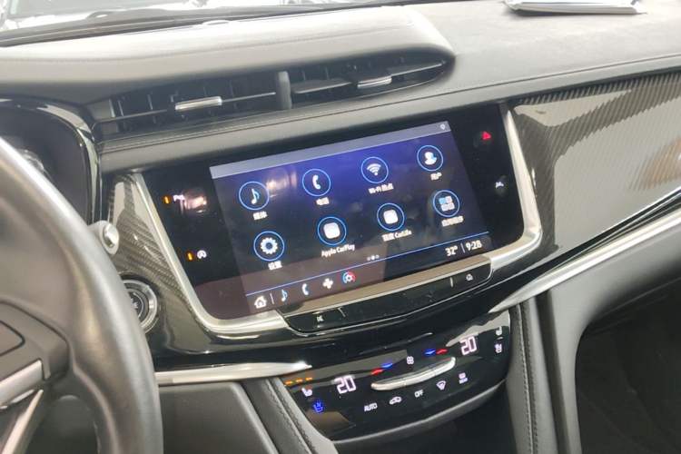 Used Cadillac XT6 2025 2.0T Six-Seater All-Wheel-Drive Prestige Executive Black Label Version Audio And AC Panel