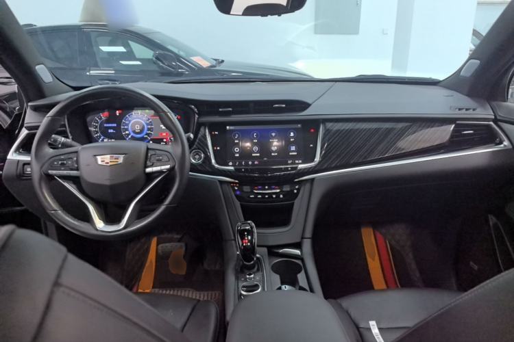 Used Cadillac XT6 2025 2.0T Six-Seater Four-Wheel-Drive Luxury Executive Classic Edition Center Console