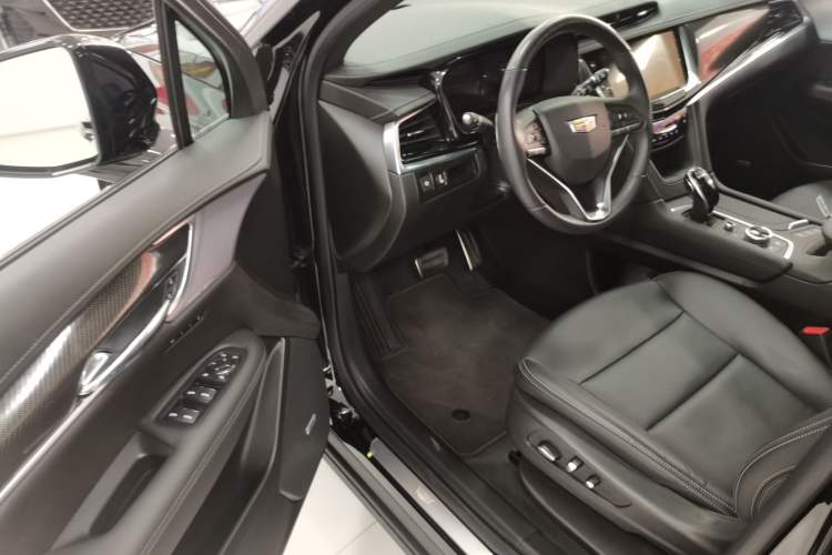 Used Cadillac XT6 2025 2.0T Six-Seater All-Wheel-Drive Prestige Executive Black Label Version Driver Seat