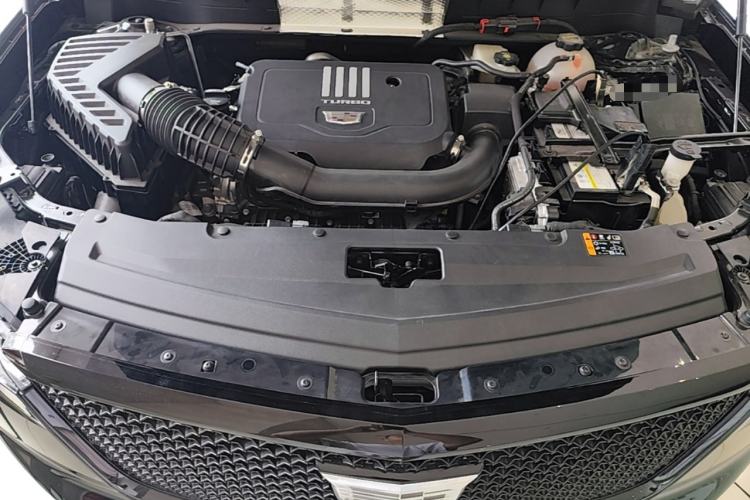 Used Cadillac XT6 2025 2.0T Six-Seater All-Wheel-Drive Prestige Executive Black Label Version Engine Bay