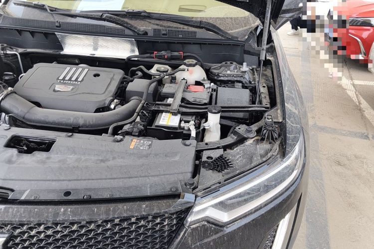 Used Cadillac XT6 2025 2.0T Six-Seater Four-Wheel-Drive Platinum Executive Black Label Version Engine Bay Left