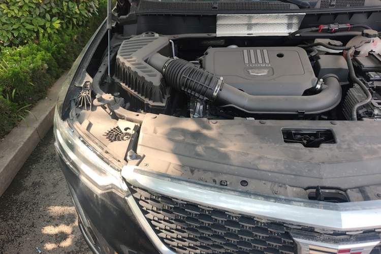 Used Cadillac XT6 2025 2.0T Six-Seater Four-Wheel-Drive Luxury Executive Classic Edition Engine Bay Right