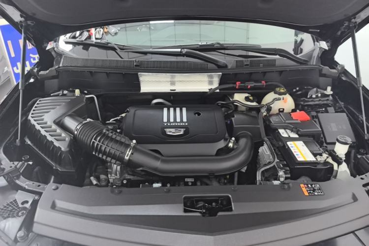 Used Cadillac XT6 2025 2.0T Six-Seater All-Wheel-Drive Prestige Executive Black Label Version Engine Bay