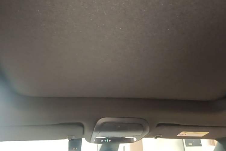 Used Cadillac XT6 2025 2.0T Six-Seater Four-Wheel-Drive Luxury Executive Classic Edition Headliner
