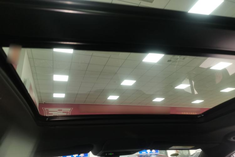 Used Cadillac XT6 2025 2.0T Six-Seater All-Wheel-Drive Prestige Executive Black Label Version Headliner