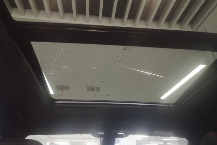 Used Cadillac XT6 2025 2.0T Six-Seater All-Wheel-Drive Prestige Executive Black Label Version Headliner