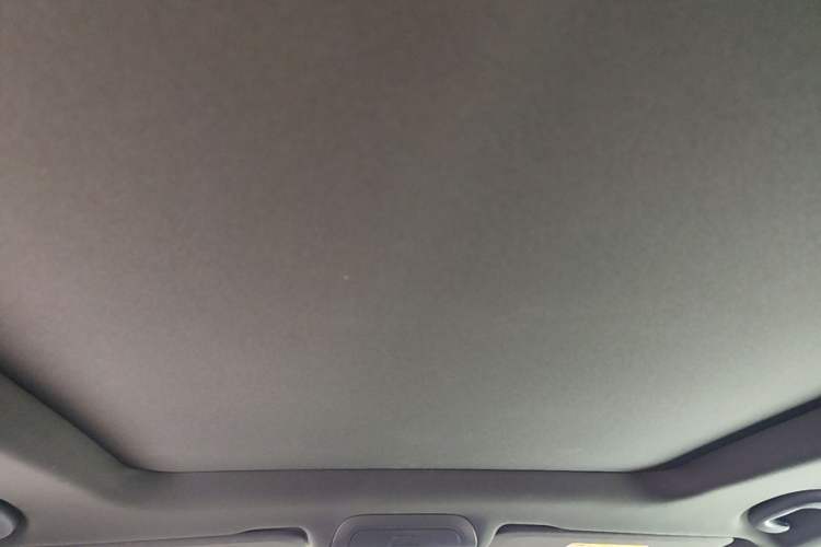 Used Cadillac XT6 2025 2.0T Six-Seater All-Wheel-Drive Prestige Executive Black Label Version Headliner