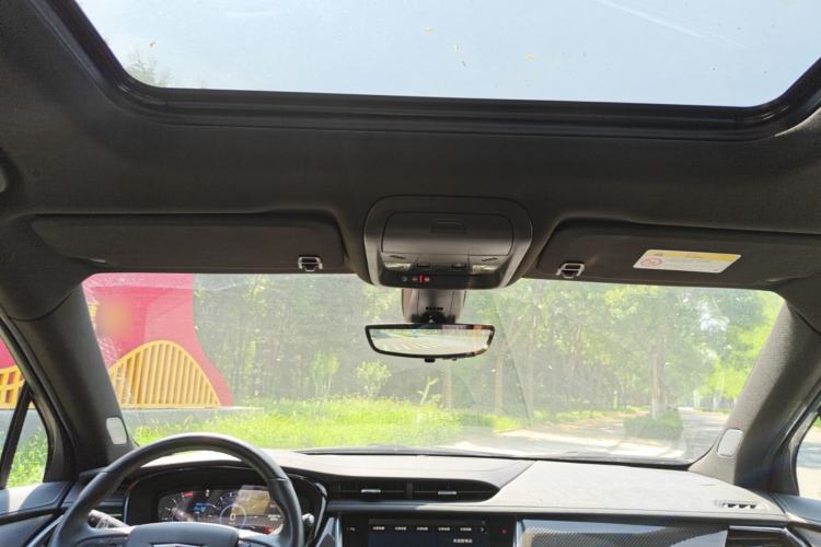 Used Cadillac XT6 2025 2.0T Six-Seater All-Wheel-Drive Prestige Executive Black Label Version Headliner