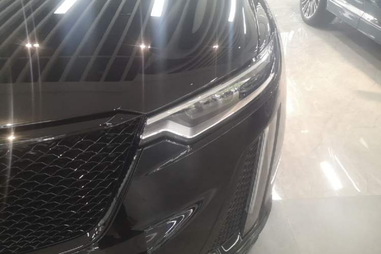 Used Cadillac XT6 2025 2.0T Six-Seater All-Wheel-Drive Prestige Executive Black Label Version Left Front Headlight