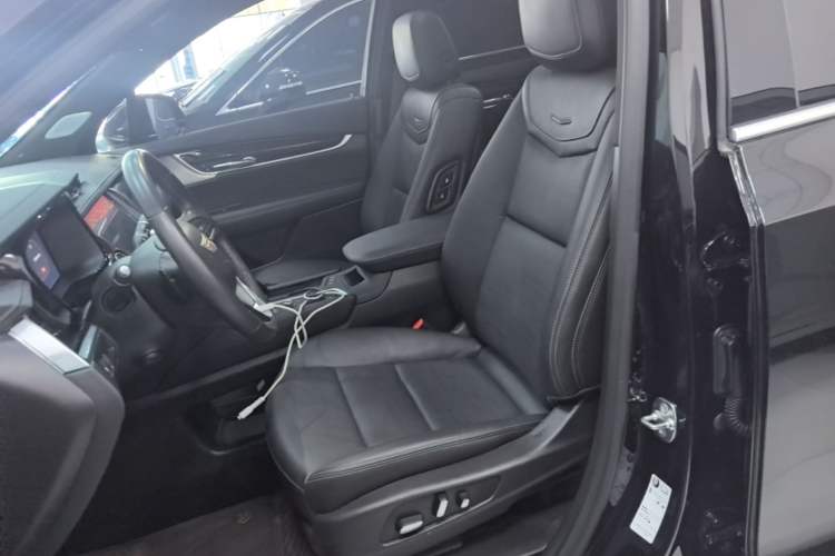 Used Cadillac XT6 2025 2.0T Six-Seater Four-Wheel-Drive Luxury Executive Classic Edition Left Front Seat