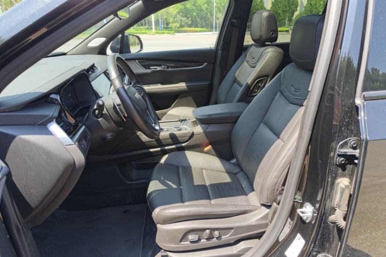 Used Cadillac XT6 2025 2.0T Six-Seater All-Wheel-Drive Prestige Executive Black Label Version Left Front Seat