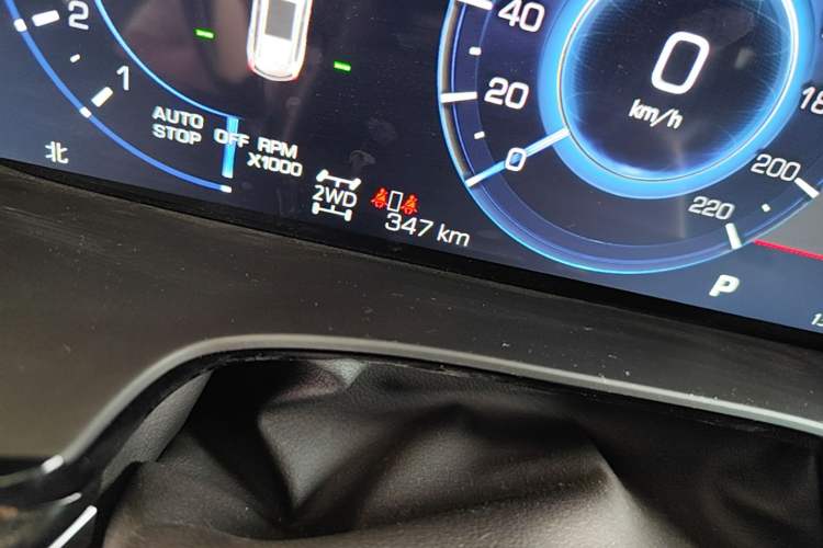 Used Cadillac XT6 2025 2.0T Six-Seater All-Wheel-Drive Prestige Executive Black Label Version Odometer Close Up