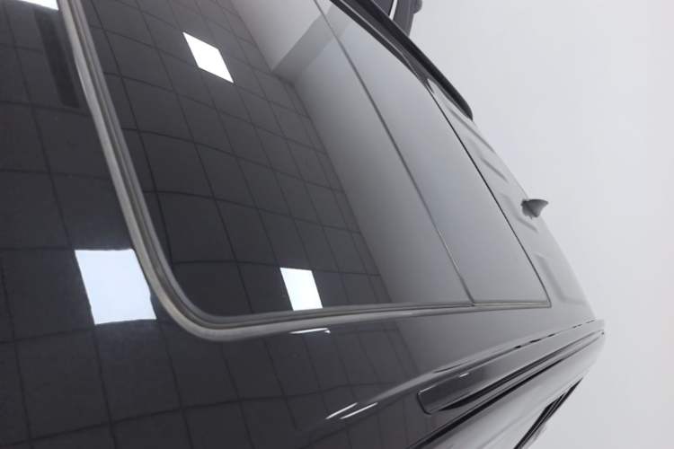 Used Cadillac XT6 2025 2.0T Six-Seater All-Wheel-Drive Prestige Executive Black Label Version Roof