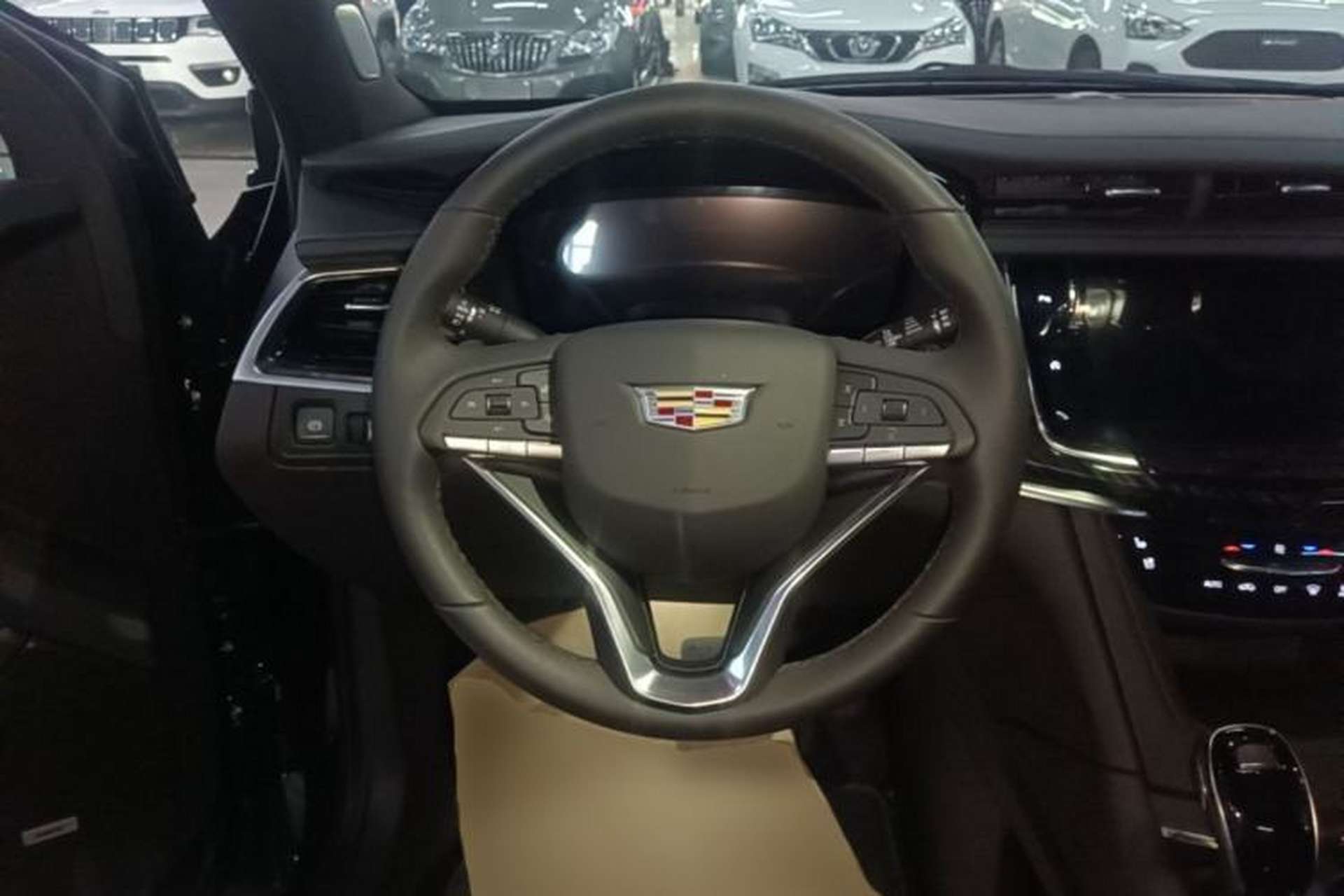 Used Cadillac XT6 2025 2.0T Six-Seater Four-Wheel-Drive Luxury Executive Classic Edition Steering Wheel