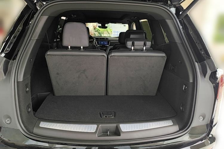 Used Cadillac XT6 2025 2.0T Six-Seater All-Wheel-Drive Prestige Executive Black Label Version Trunk