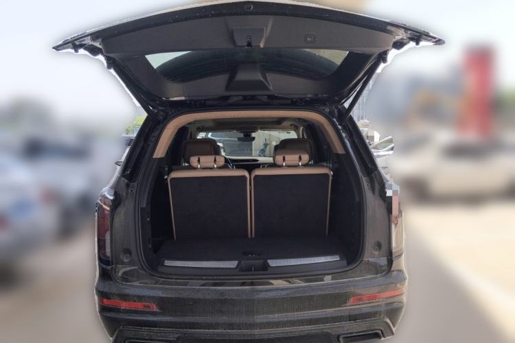 Used Cadillac XT6 2025 2.0T Six-Seater Four-Wheel-Drive Platinum Executive Black Label Version Trunk