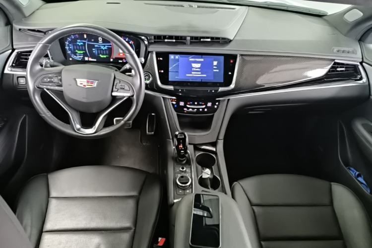 Used Cadillac XT6 2025 2.0T Six-Seater All-Wheel-Drive Prestige Executive Black Label Version Center Console