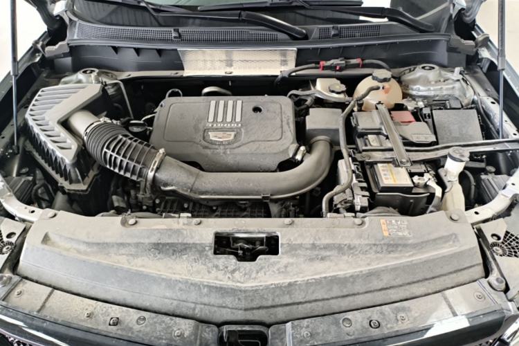 Used Cadillac XT6 2025 2.0T Six-Seater All-Wheel-Drive Prestige Executive Black Label Version Engine Bay