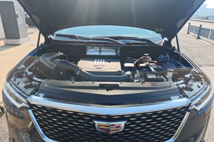 Used Cadillac XT6 2025 2.0T Six-Seater Four-Wheel-Drive Luxury Executive Classic Edition Engine Bay
