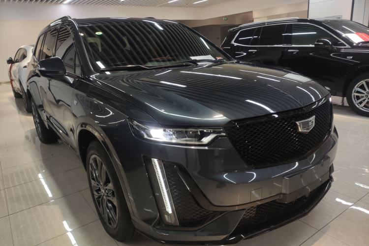 Used Cadillac XT6 2025 2.0T Six-Seater All-Wheel-Drive Prestige Executive Black Label Version Front Right 45 Deg