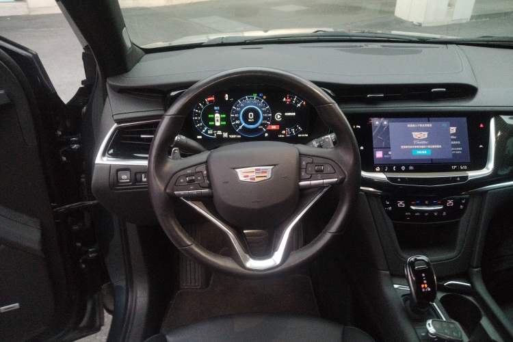 Used Cadillac XT6 2025 2.0T Six-Seater All-Wheel-Drive Prestige Executive Black Label Version Steering Wheel