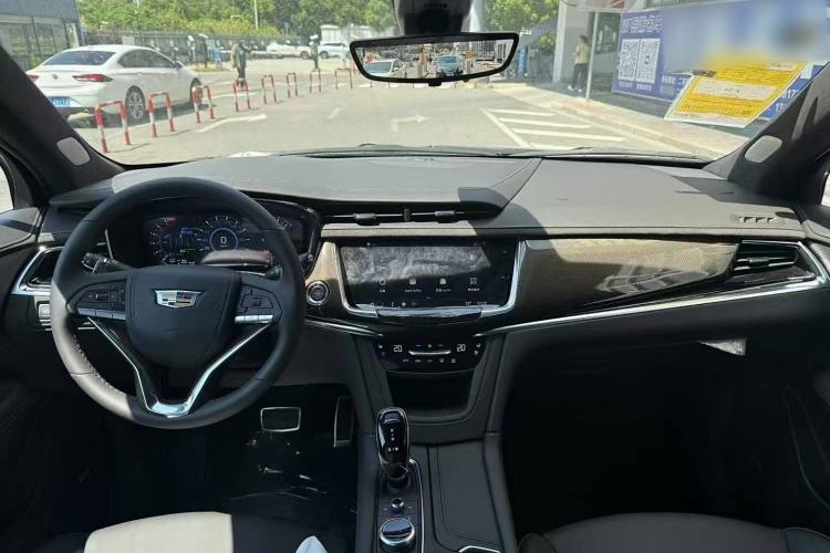 Used Cadillac XT6 2025 2.0T Six-Seater Four-Wheel-Drive Platinum Executive Black Label Version Interior 1