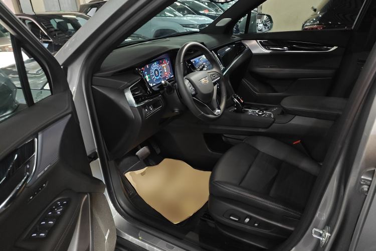 Used Cadillac XT6 2025 2.0T Six-Seater Four-Wheel-Drive Luxury Executive Classic Edition Driver Seat