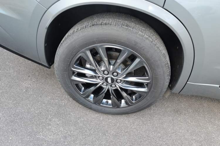 Used Cadillac XT6 2025 2.0T Six-Seater All-Wheel-Drive Prestige Executive Black Label Version Exterior 5