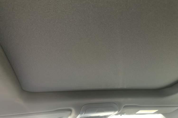Used Cadillac XT6 2025 2.0T Six-Seater All-Wheel-Drive Prestige Executive Black Label Version Headliner