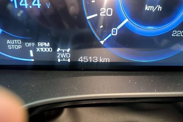 Used Cadillac XT6 2025 2.0T Six-Seater All-Wheel-Drive Prestige Executive Black Label Version Odometer Close Up