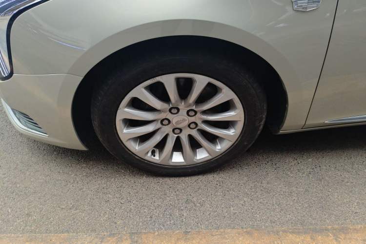 Used Cadillac XTS 2018 28T Tech Edition Left Front Wheel Hub