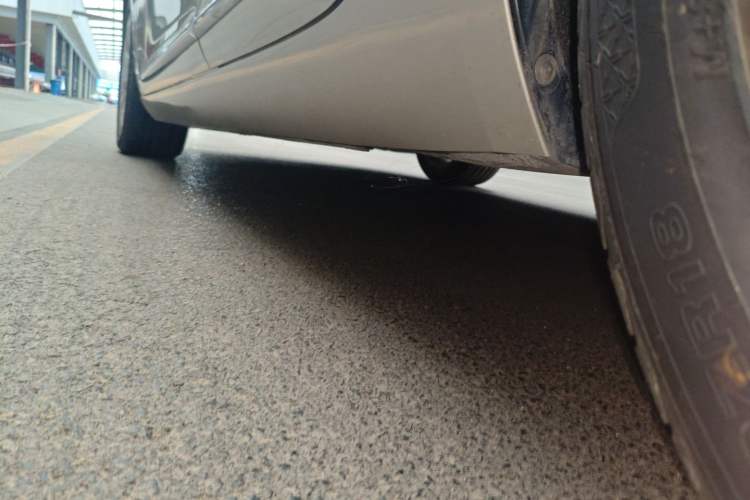 Used Cadillac XTS 2018 28T Tech Edition Left Side Sill
