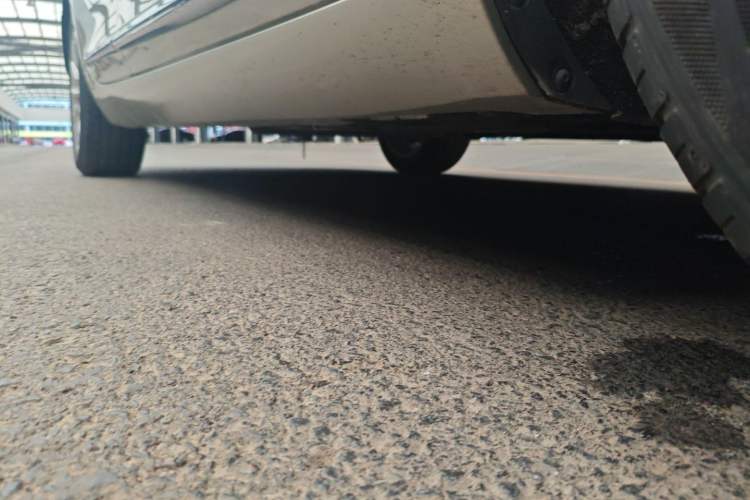 Used Cadillac XTS 2018 28T Tech Edition Right Side Sill