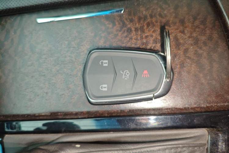 Used Cadillac XTS 2018 28T Tech Edition Vehicle Key