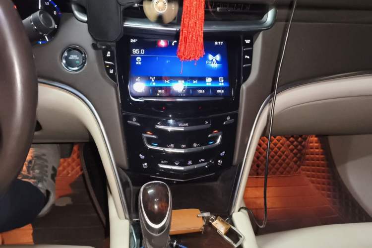 Used Cadillac XTS 2013 28T Luxury Model Audio And AC Panel