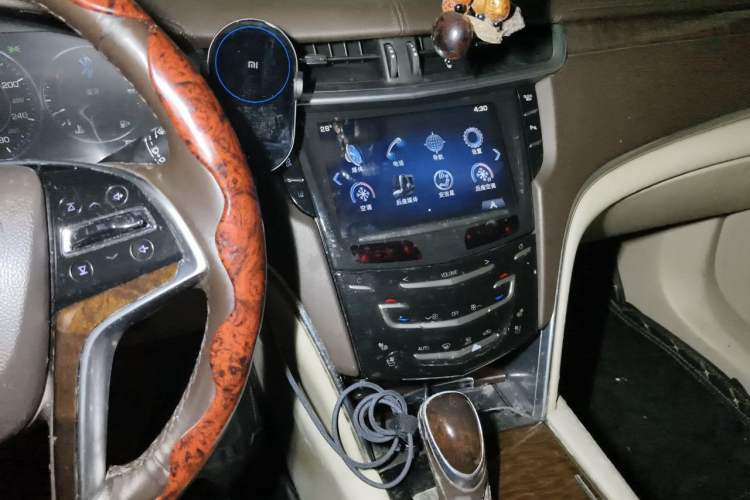 Used Cadillac XTS 2013 28T Leading Model Audio And AC Panel