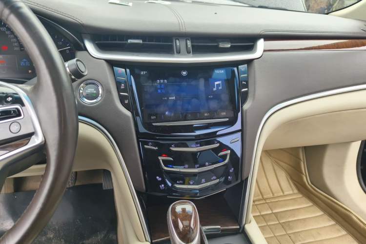 Used Cadillac XTS 2013 28T Luxury Model Audio And AC Panel